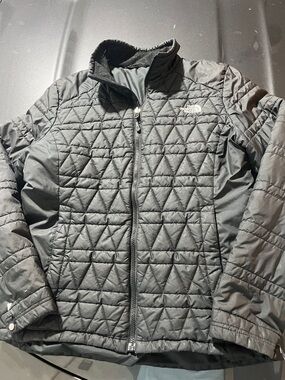 The North Face Black Quilted Diamond-Pattern Jacket L